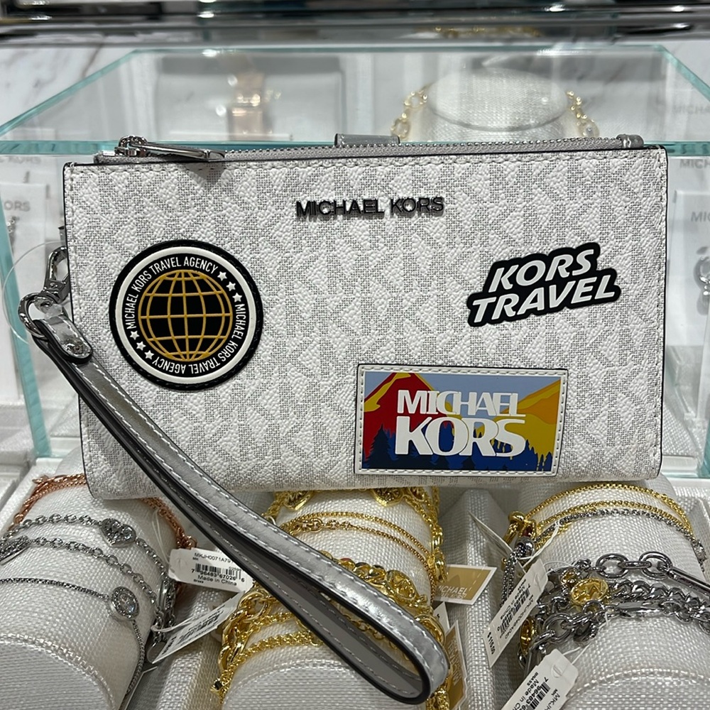 Michael Kors Jet Set Travel Large Embellished Signature Logo Wristlet Wallet Phn